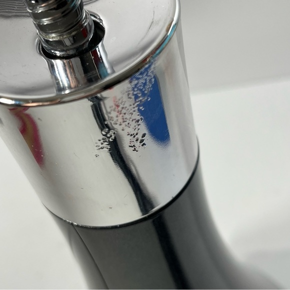 OttLite Tulip Adjustable Gooseneck Desk Table Lamp Black White‎ Chrome 16.5” - Picture 4 of 5